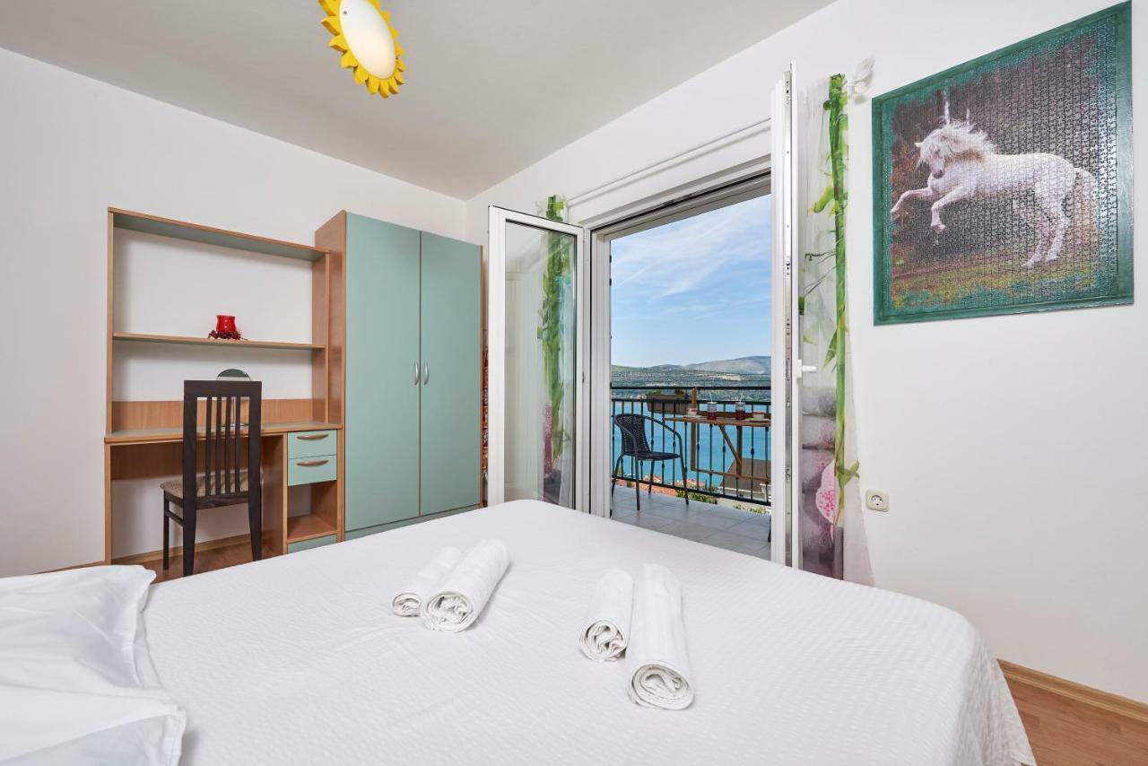 Apartment Ugrina Trogir Kültér fotó